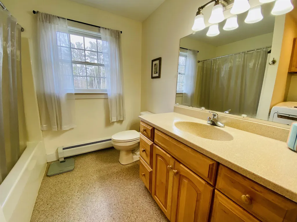 18 Mountain View Drive Enfield NH 03748