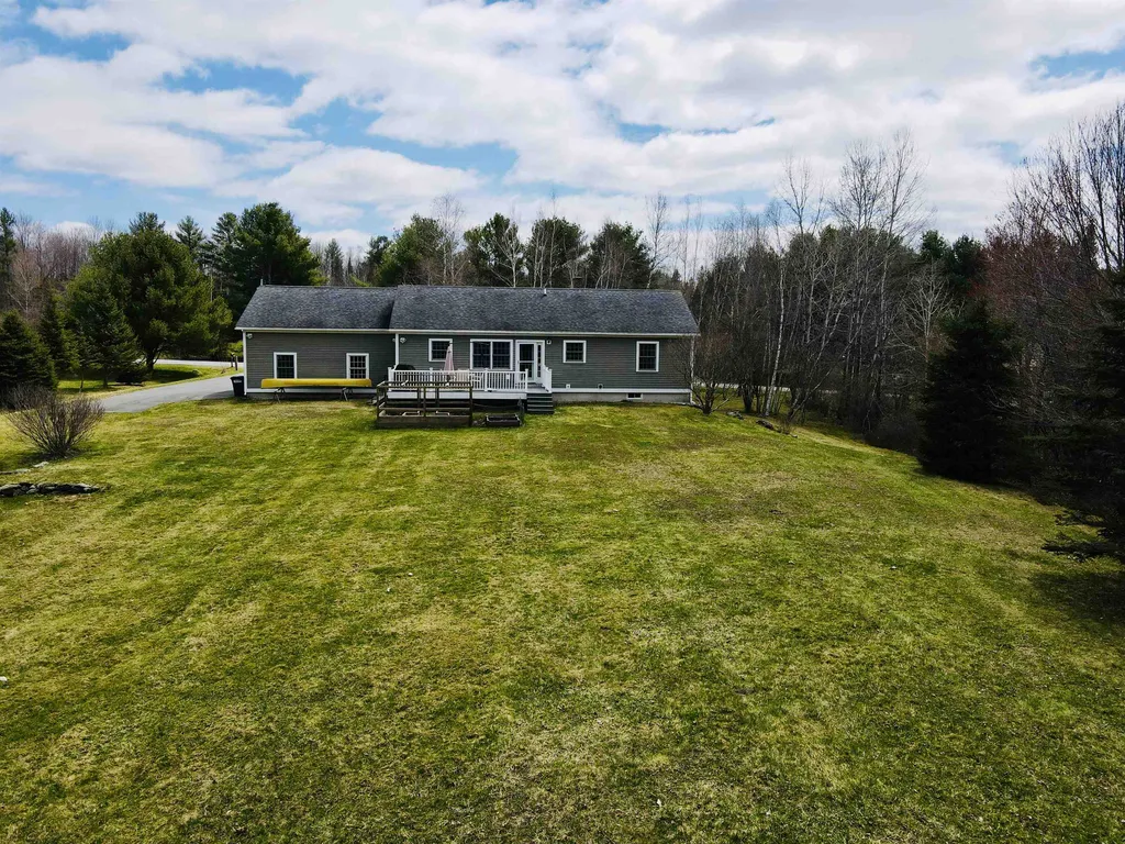 18 Mountain View Drive Enfield NH 03748