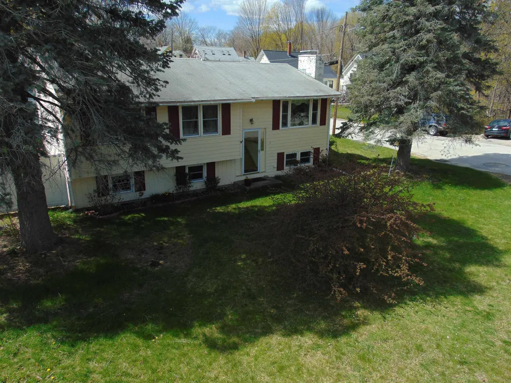 12 Wheeler Street Milford NH 03055