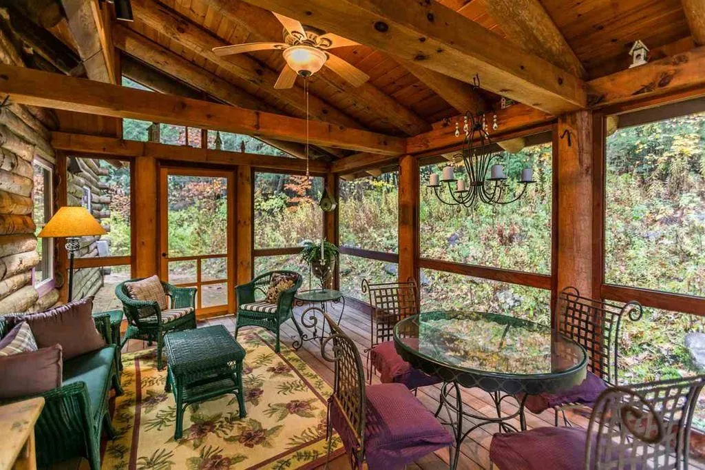 211 Wood Road Hartford VT 05059