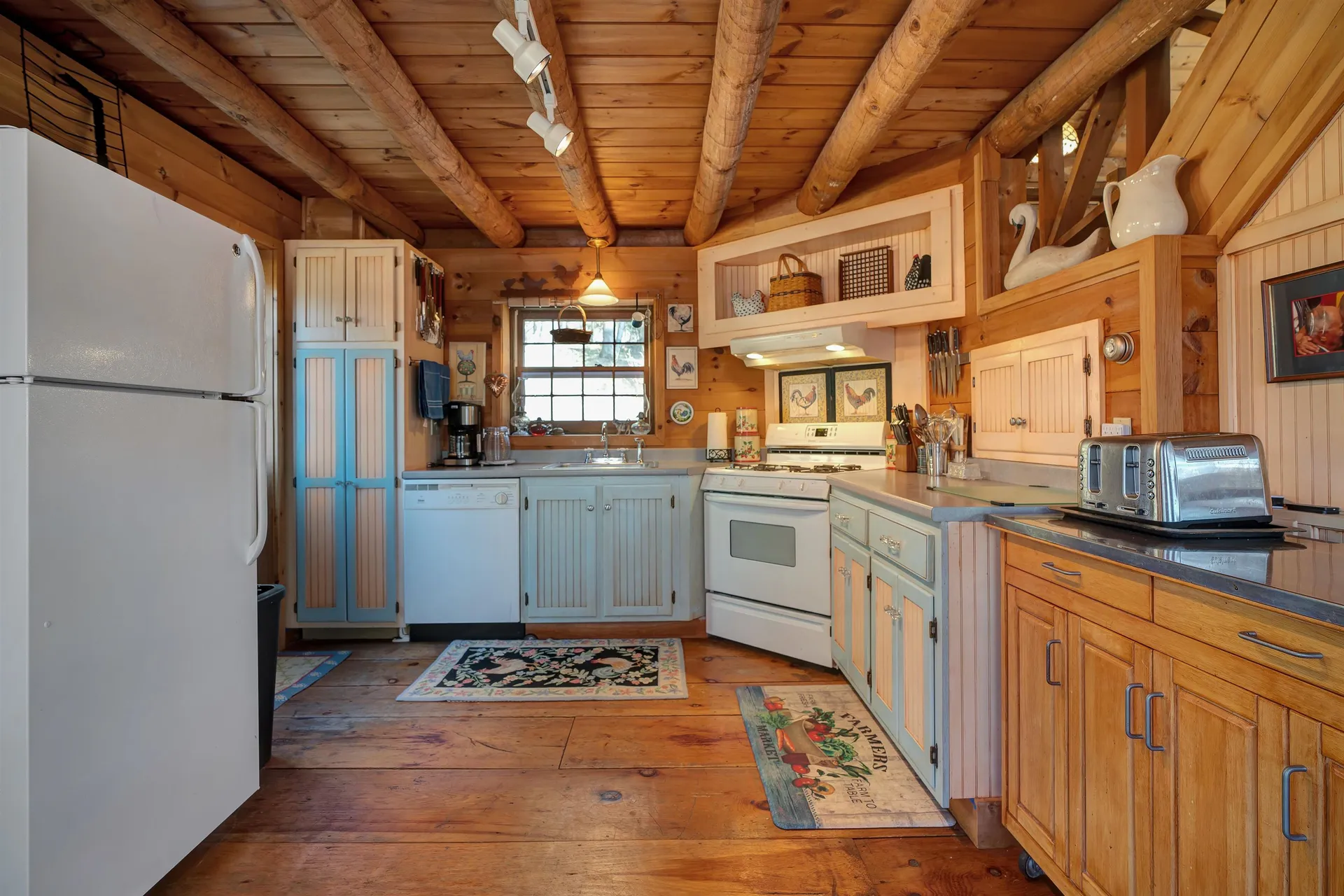 211 Wood Road Hartford VT 05059