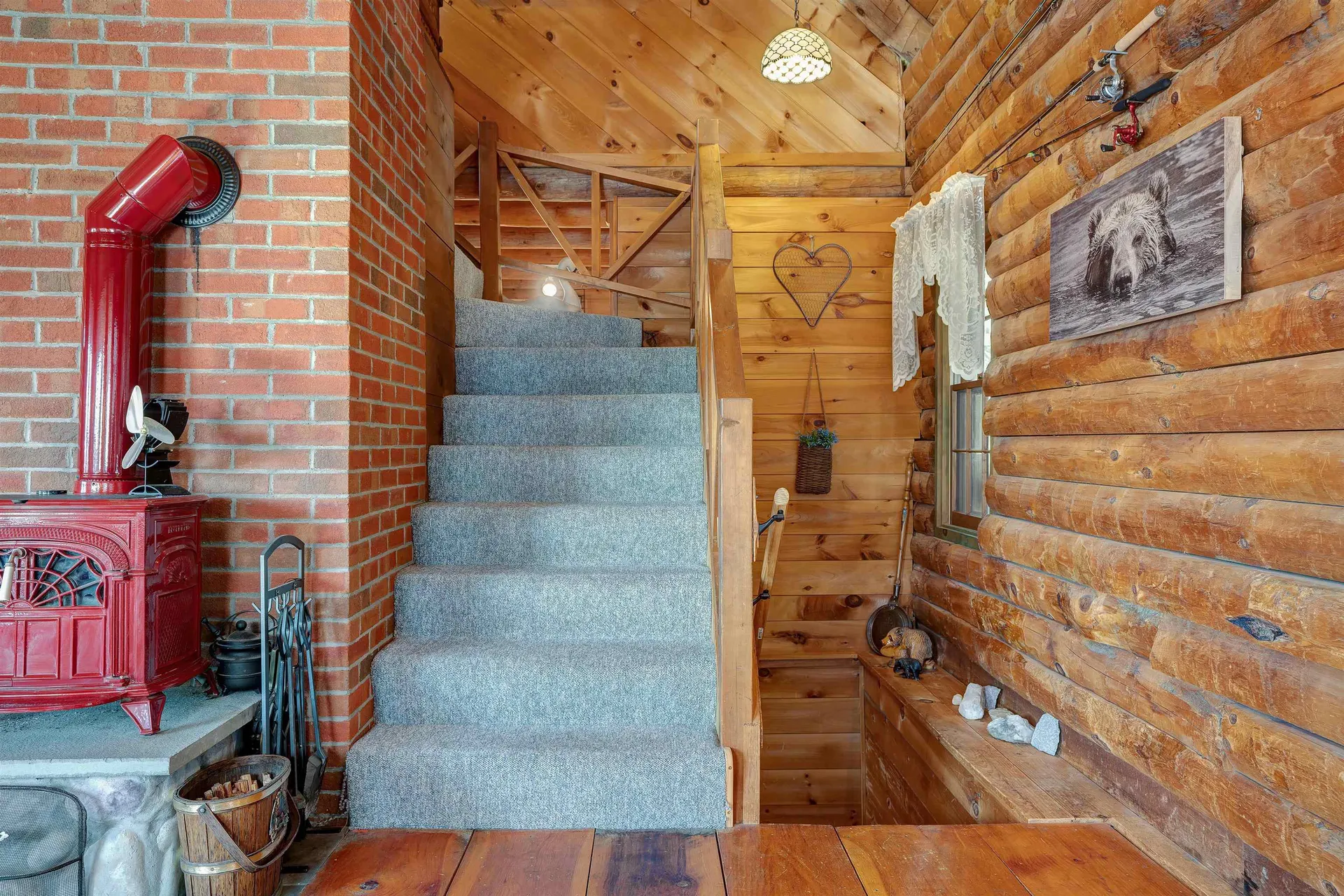 211 Wood Road Hartford VT 05059