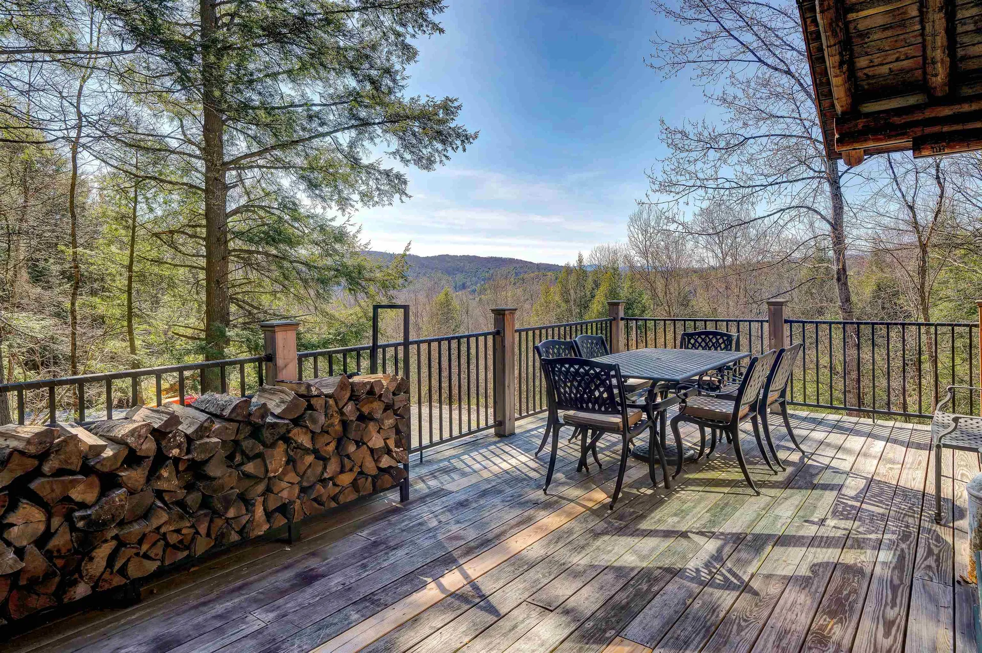 211 Wood Road Hartford VT 05059