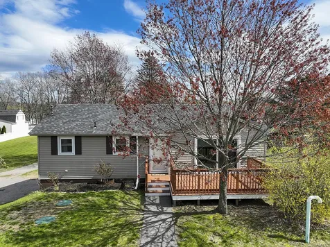 4 Old Road Plaistow NH 03865