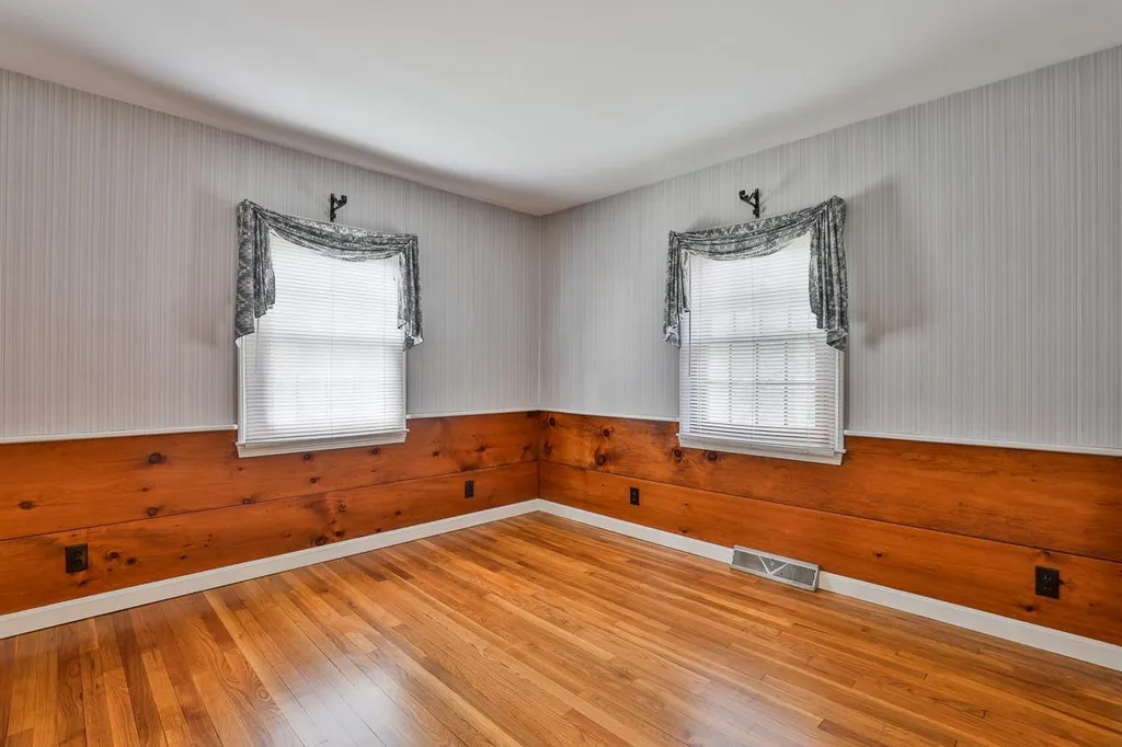 1 Cherokee Avenue Nashua NH 03062