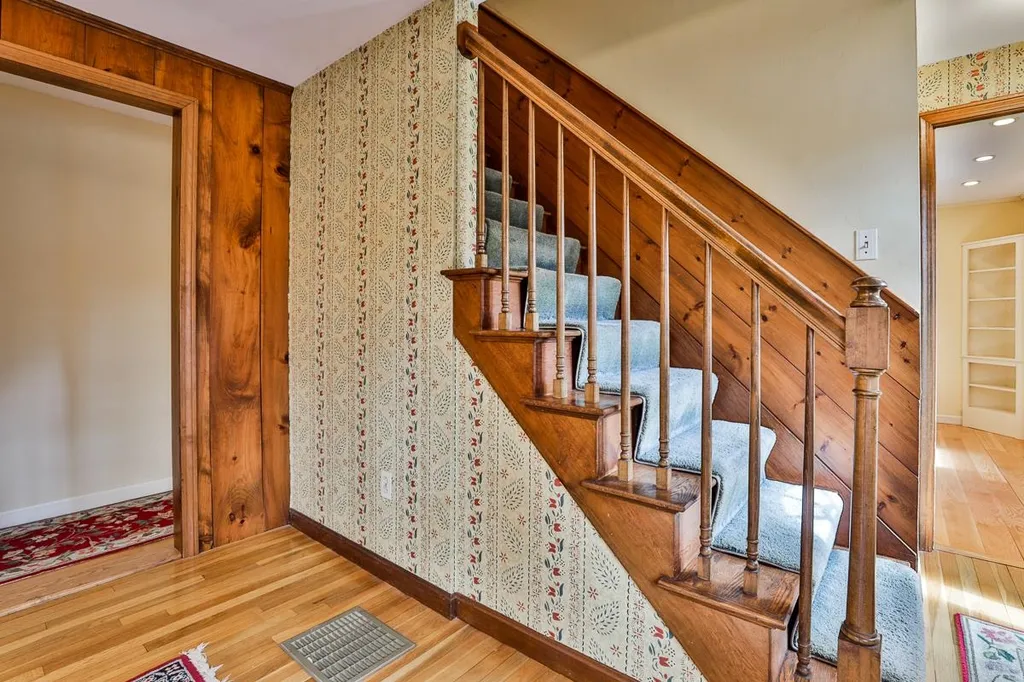 1 Cherokee Avenue Nashua NH 03062