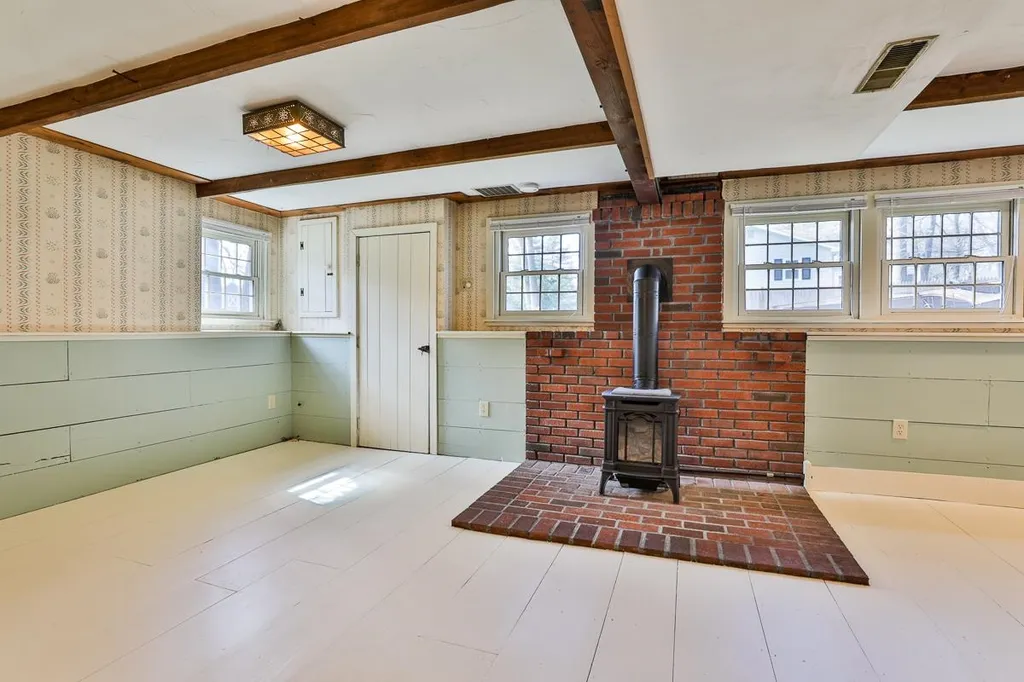 1 Cherokee Avenue Nashua NH 03062