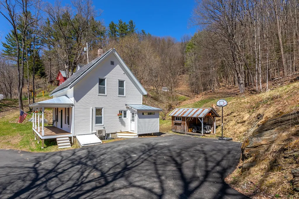 32 Densmore Drive Bethel VT 05032