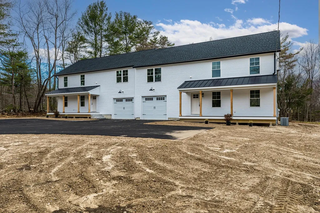 17 Page Road Kingston NH 03848