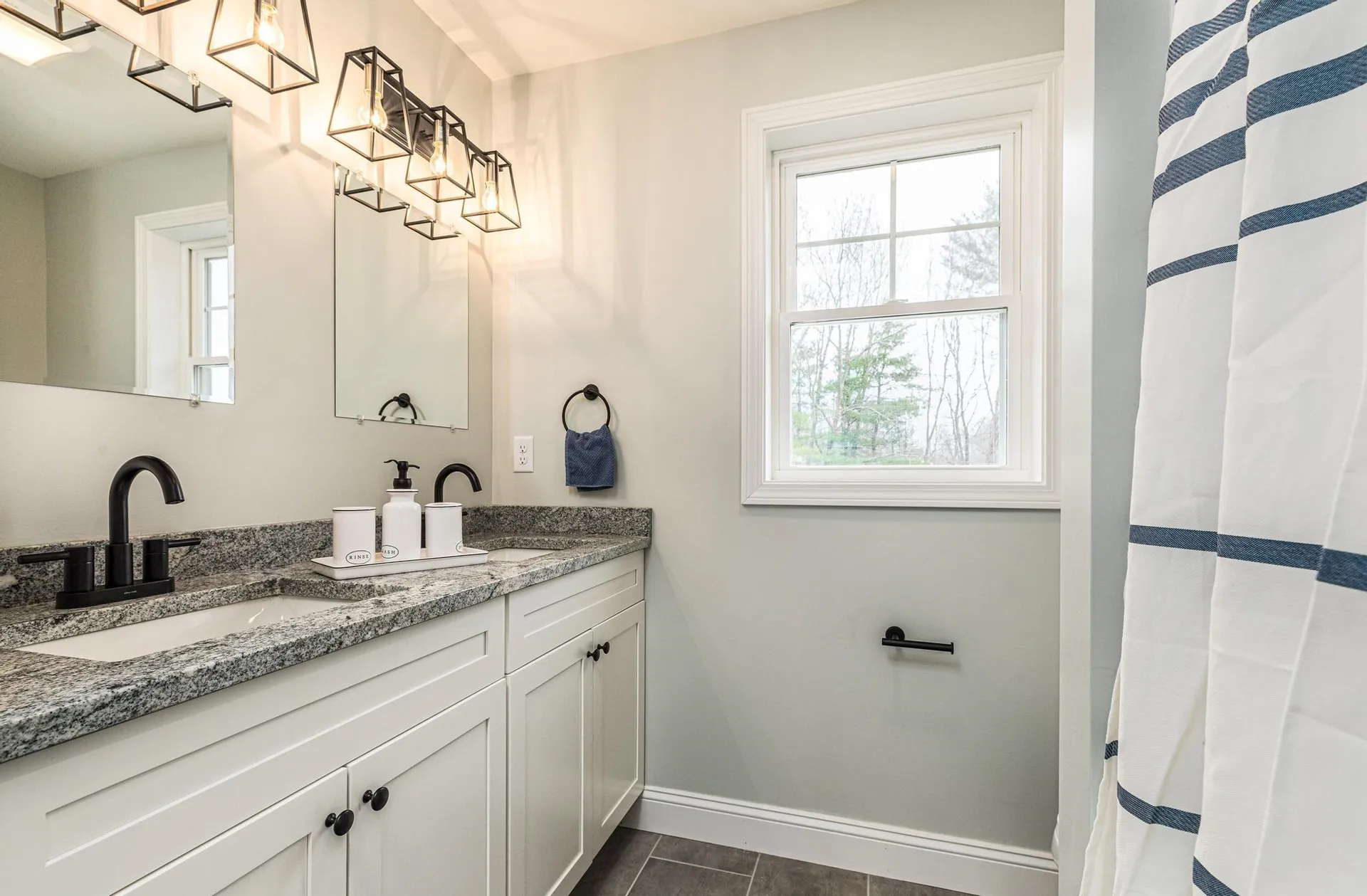 17 Page Road Kingston NH 03848