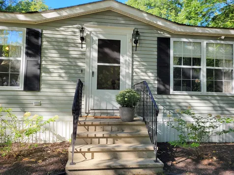 18 Kenyann Drive Wolfeboro NH 03894