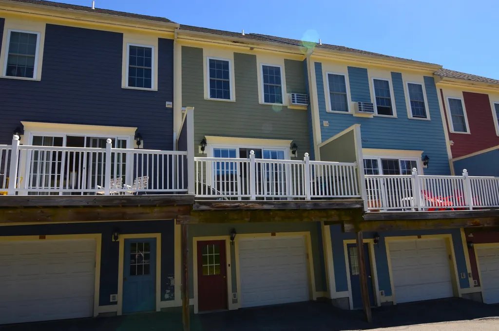 106 Barrister Drive Hartford VT 05001