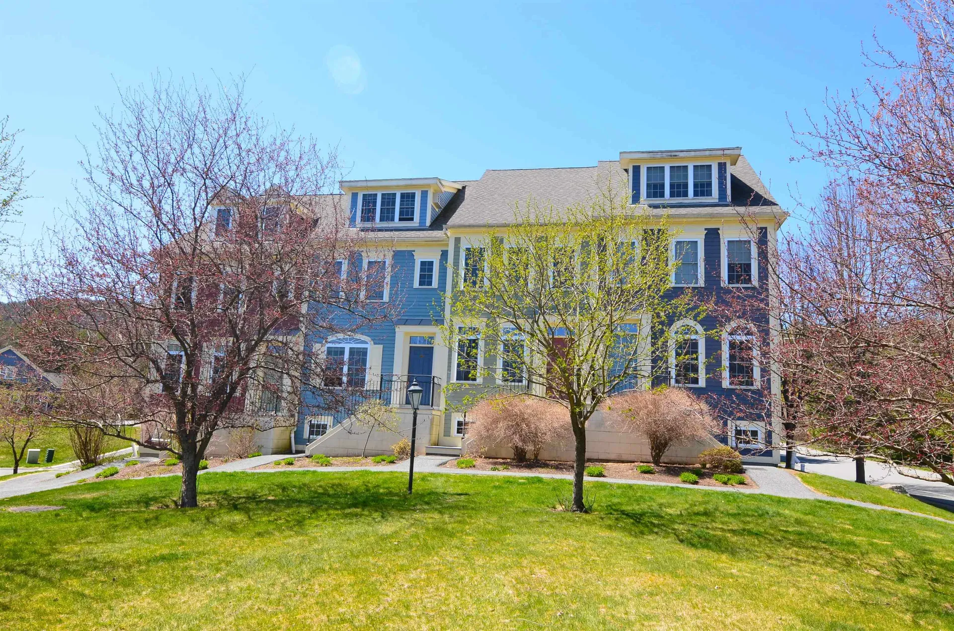 106 Barrister Drive Hartford VT 05001