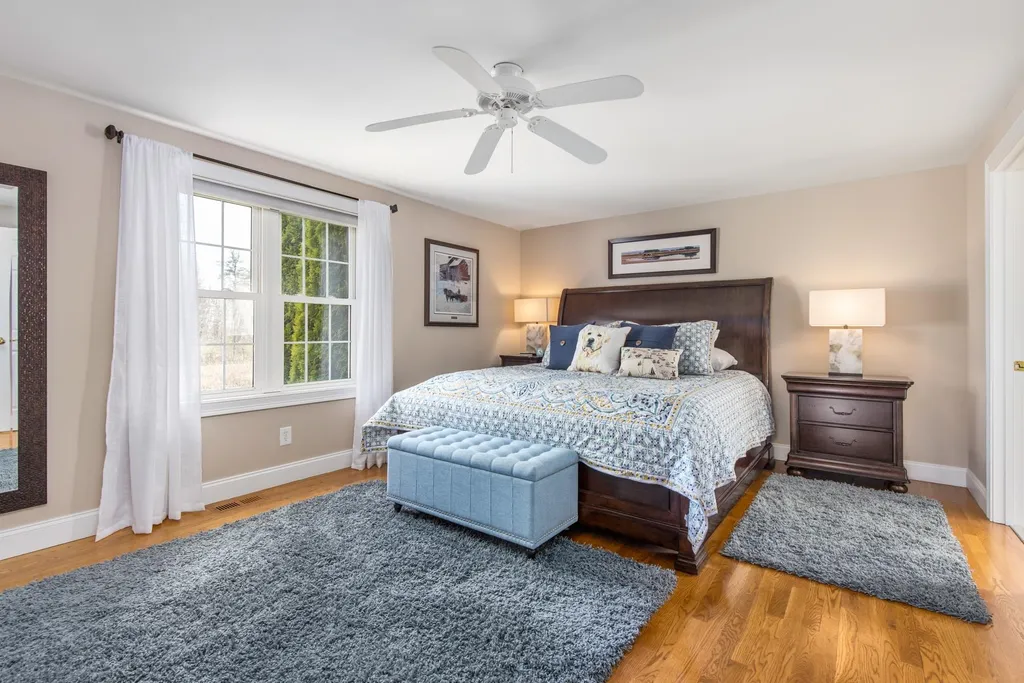59 Hampton Meadows Hampton NH 03842