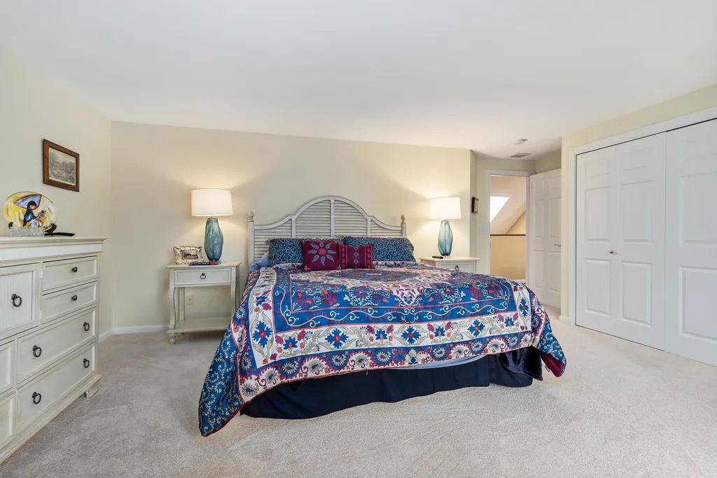 59 Hampton Meadows Hampton NH 03842