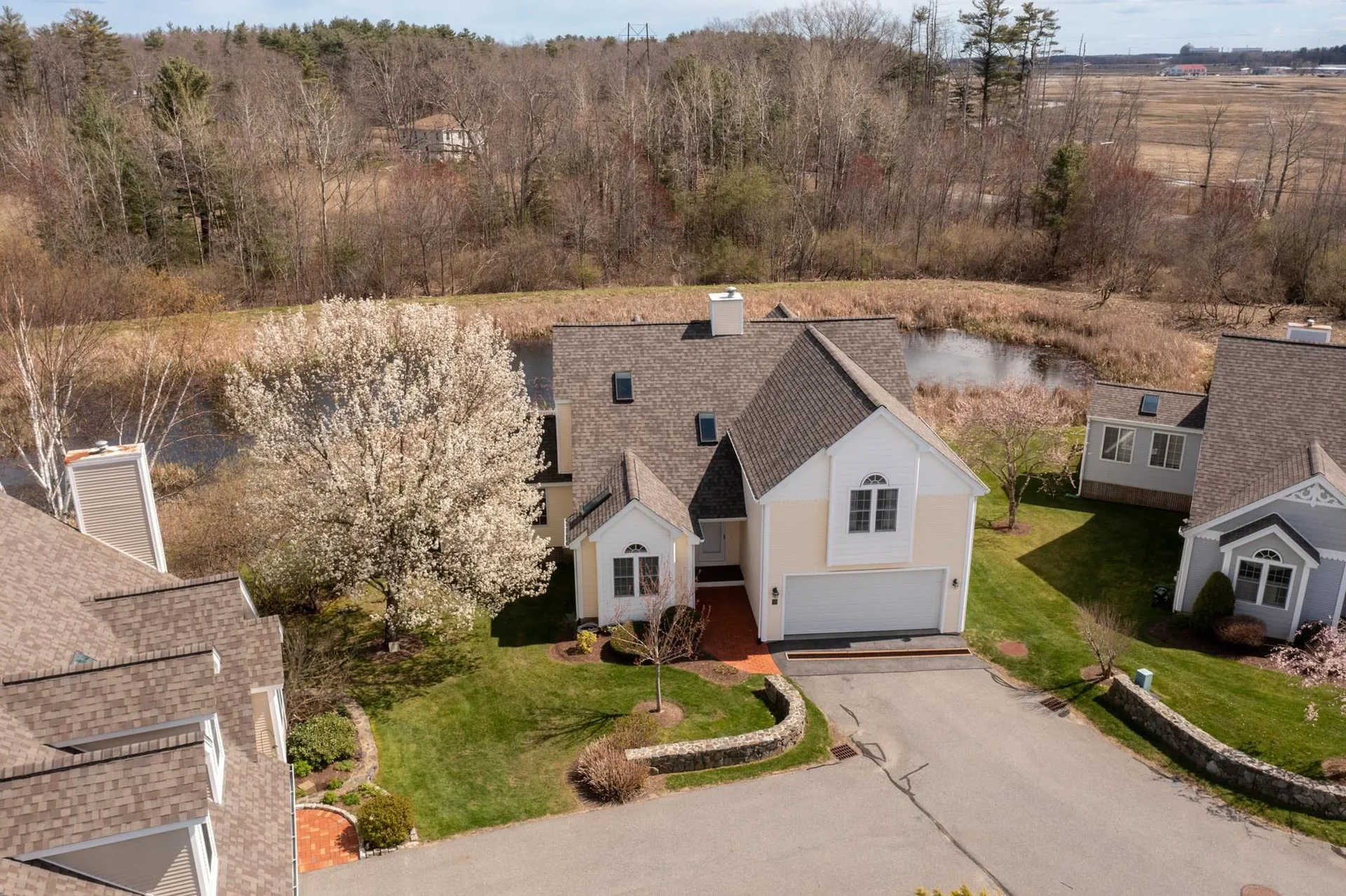 59 Hampton Meadows Hampton NH 03842