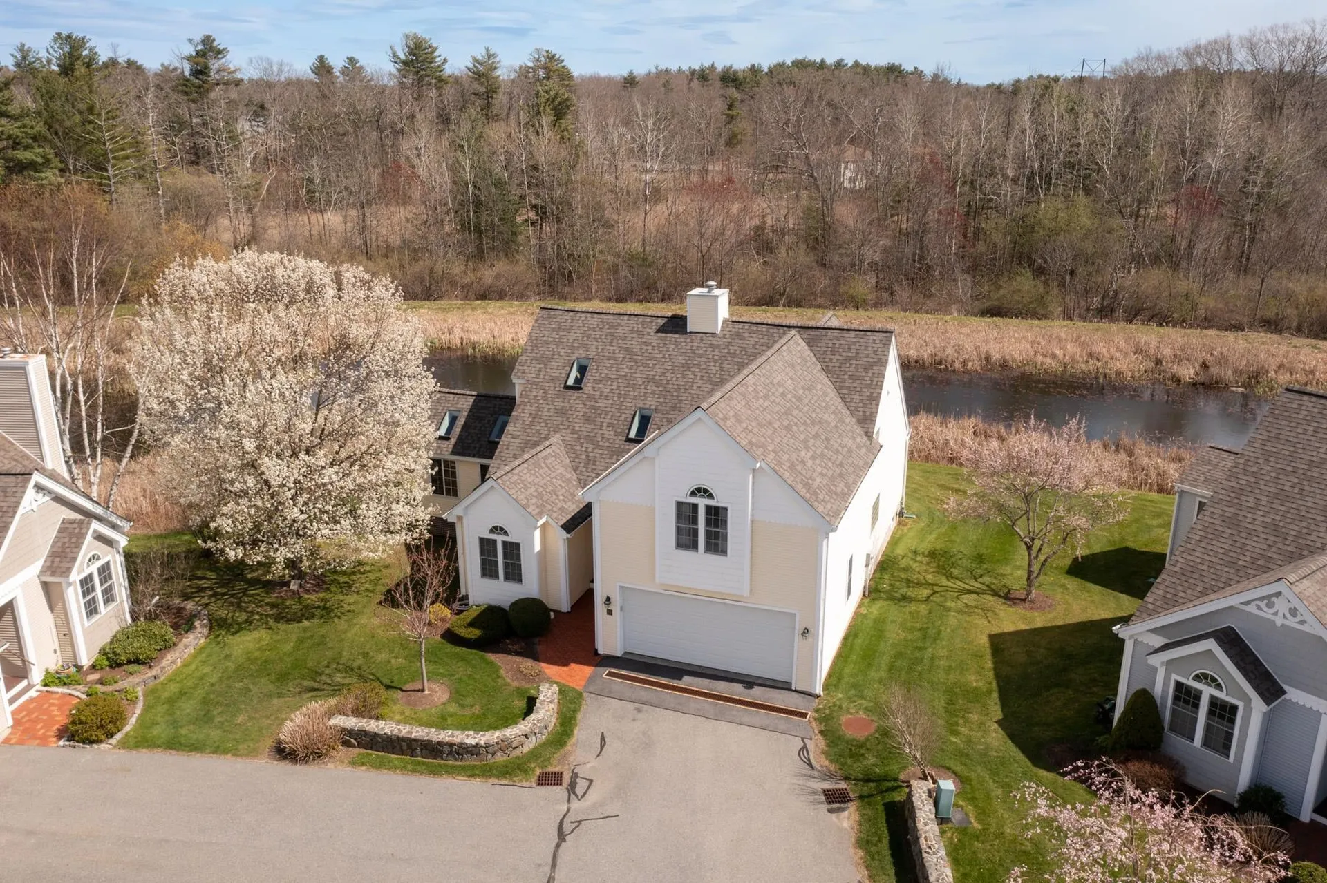 59 Hampton Meadows Hampton NH 03842