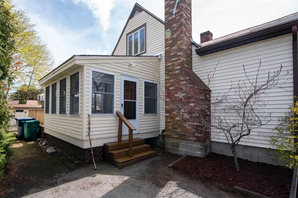 15 Tuck Road Hampton NH 03842