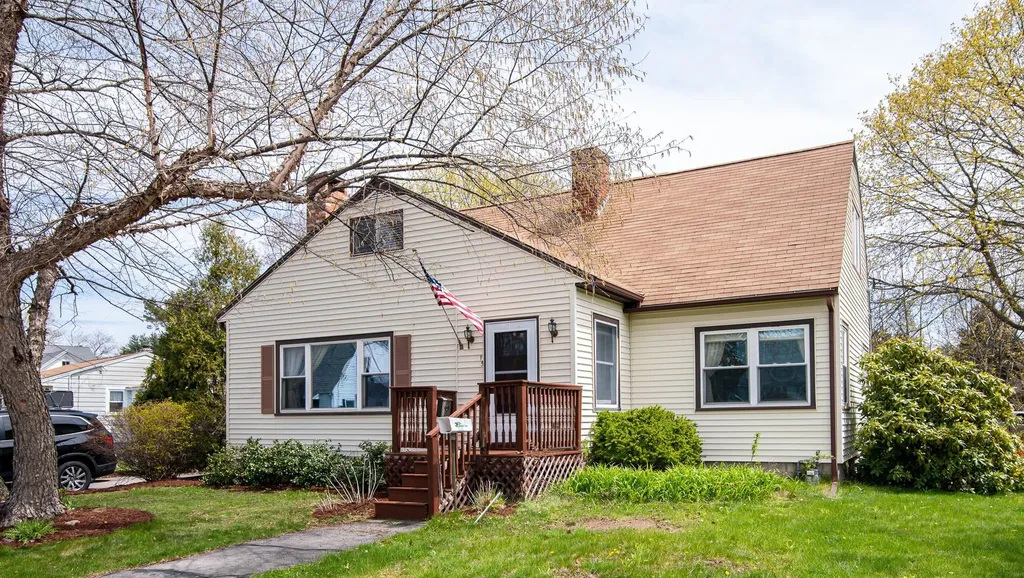 15 Tuck Road Hampton NH 03842