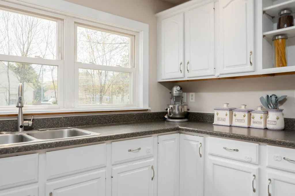 15 Tuck Road Hampton NH 03842