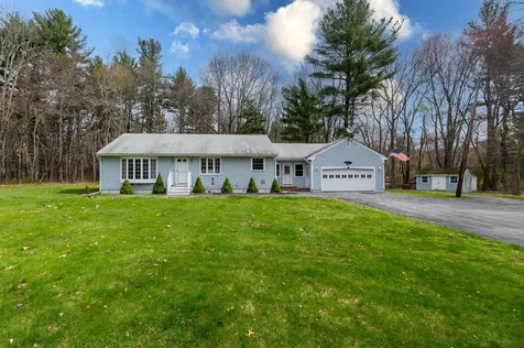110 Brookdale Road Salem NH 03079