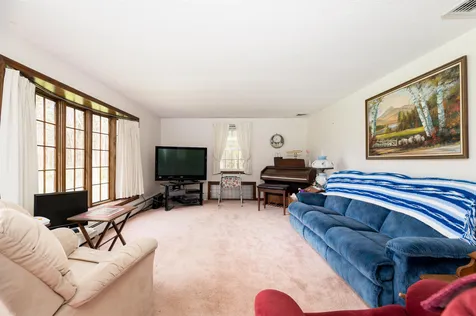 110 Brookdale Road Salem NH 03079