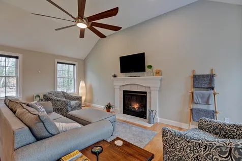 3 Bog Road New London NH 03257