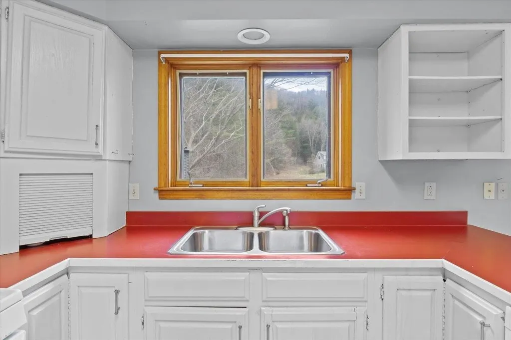 131 Raven Ridge Huntington VT 05462