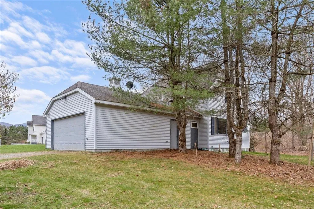 131 Raven Ridge Huntington VT 05462
