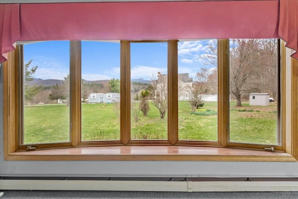 131 Raven Ridge Huntington VT 05462