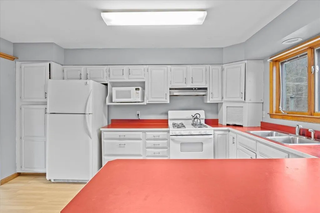 131 Raven Ridge Huntington VT 05462