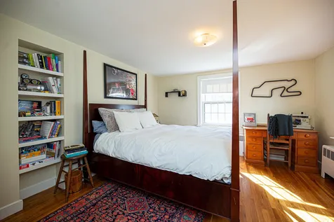 10 Old Amesbury Road Kensington NH 03833