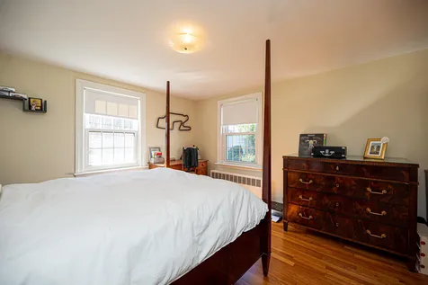 10 Old Amesbury Road Kensington NH 03833