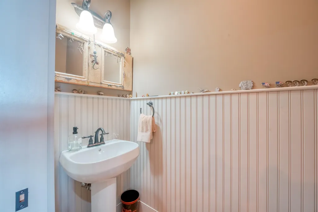 569 Scenic Road Laconia NH 03246