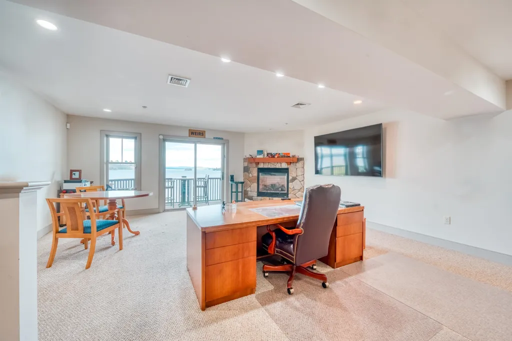 569 Scenic Road Laconia NH 03246