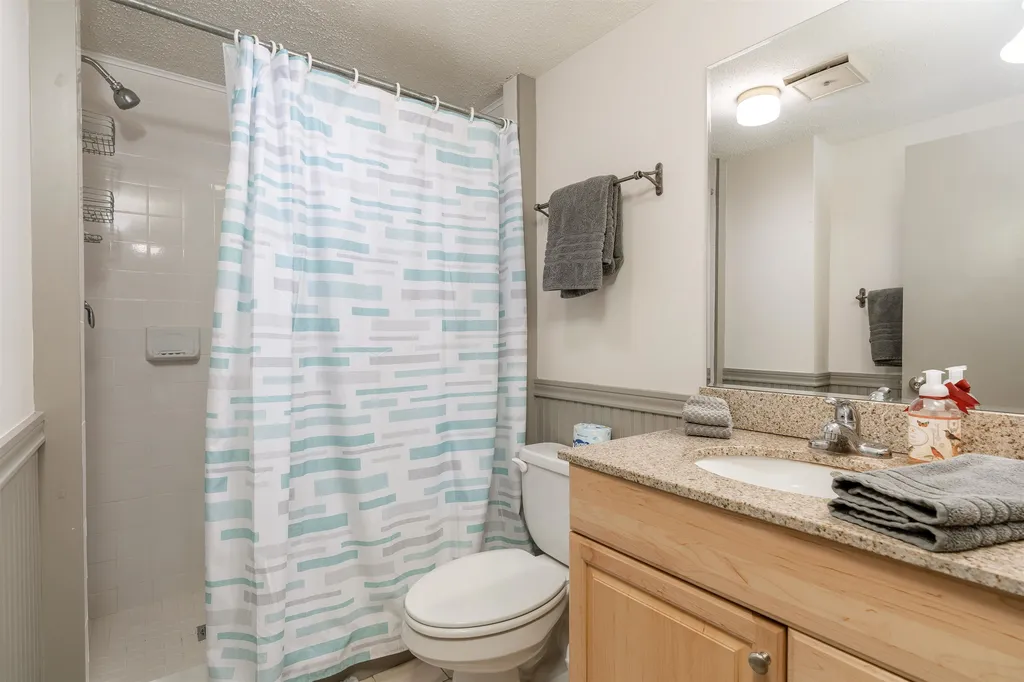 1163 Baker Turn Road Hartford VT 05059