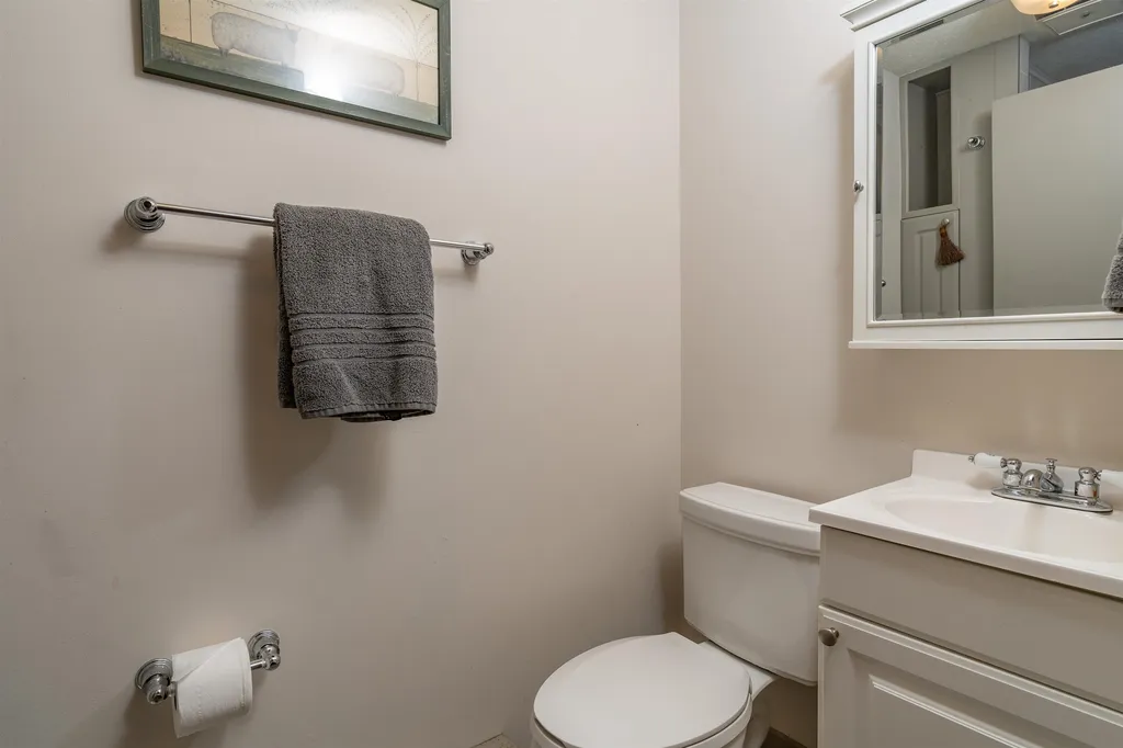 1163 Baker Turn Road Hartford VT 05059