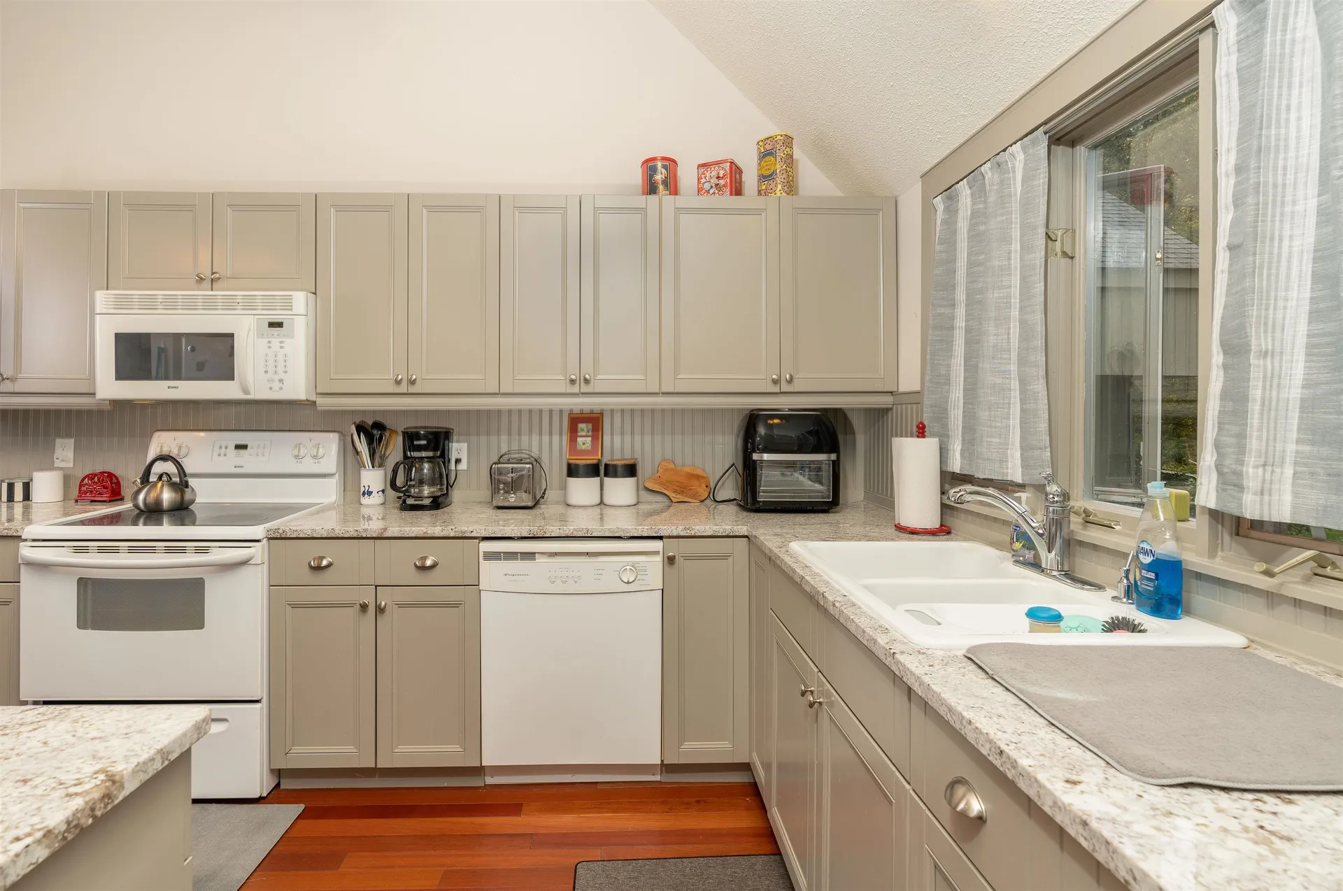 1163 Baker Turn Road Hartford VT 05059