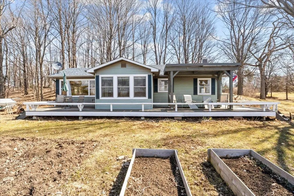 162 Route 129 Alburgh VT 05440