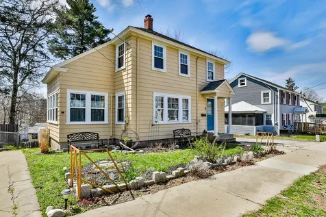 6 Prescott Street Nashua NH 03064