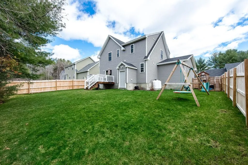 4 Winch Way Rochester NH 03868