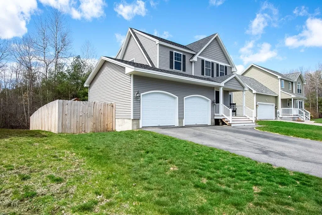 4 Winch Way Rochester NH 03868
