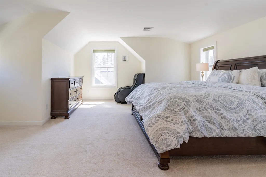 19 Daybreak Drive Newmarket NH 03857