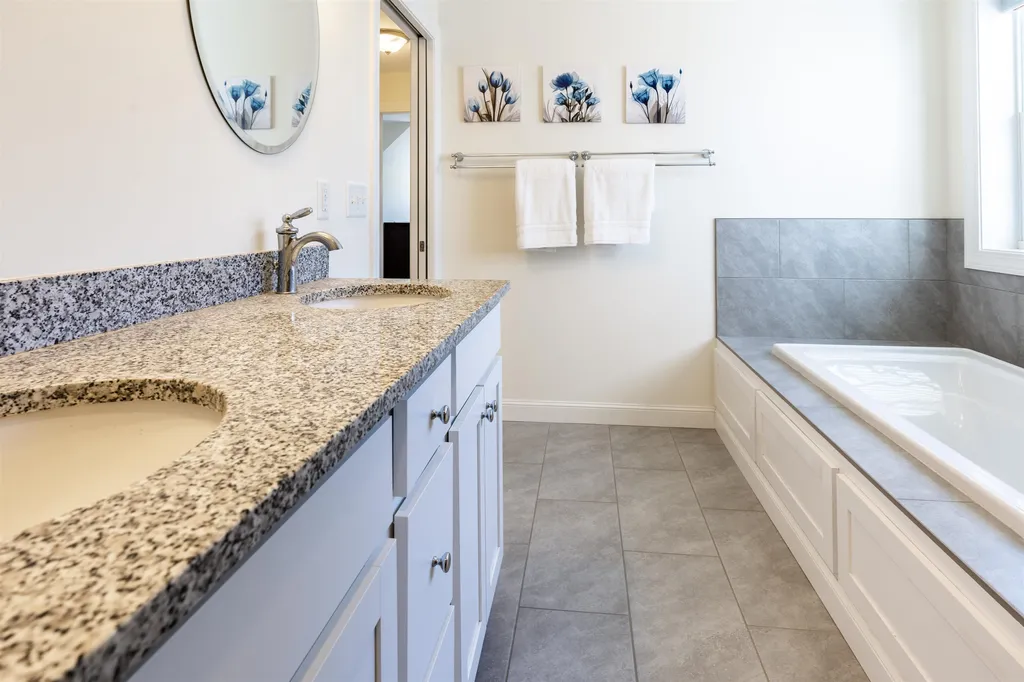 19 Daybreak Drive Newmarket NH 03857
