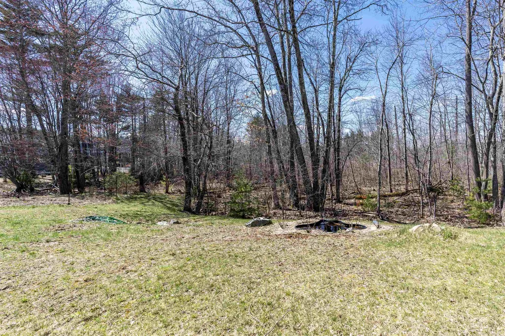 19 Daybreak Drive Newmarket NH 03857