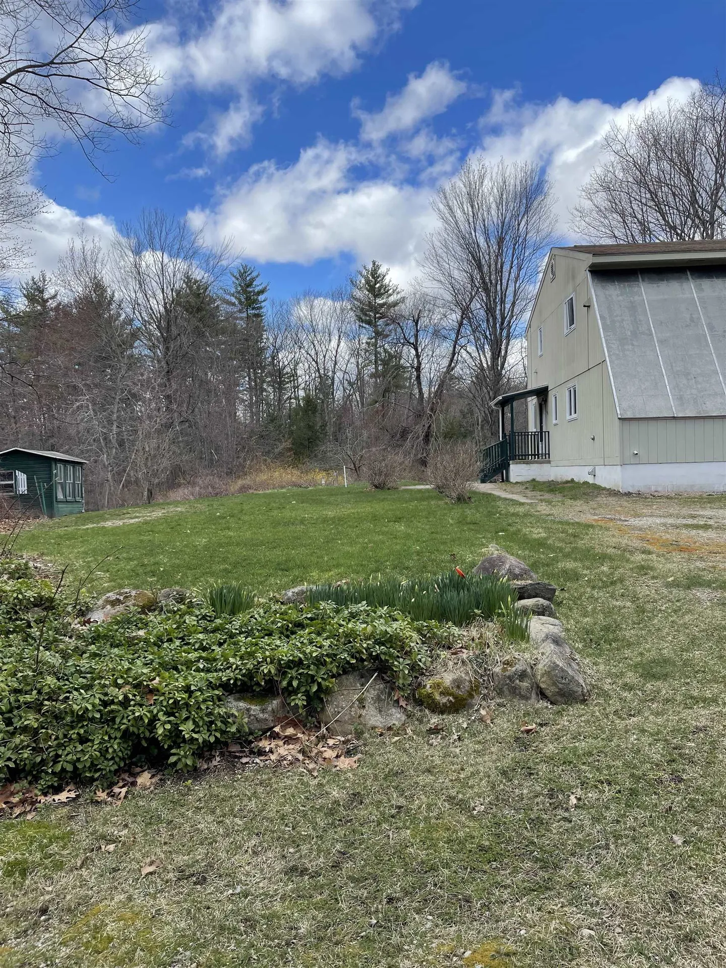 634 Cross Country Road Pembroke NH 03275