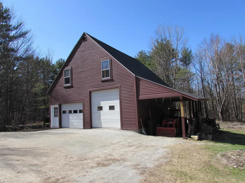 143 Lyford Road Brookfield NH 03872