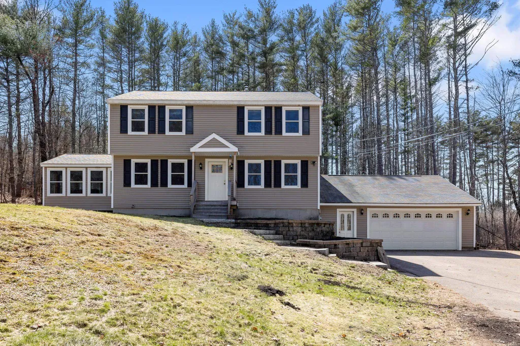 511 Oak Hill Road Northfield NH 03276