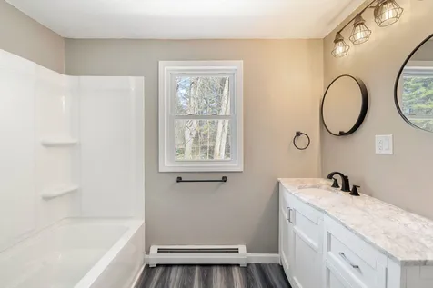 62 Hutchins Street Concord NH 03303