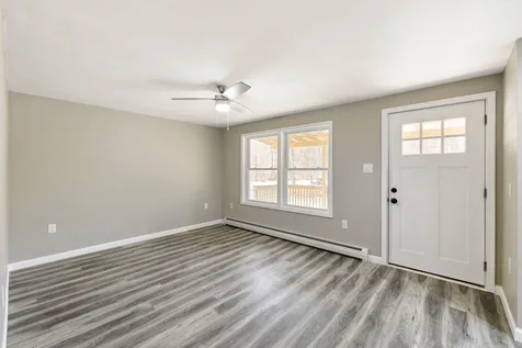 62 Hutchins Street Concord NH 03303